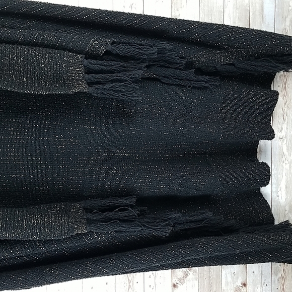 Avenue, Black cardigan with gold shimmers, sweater, size 14/16 - Picture 10 of 11